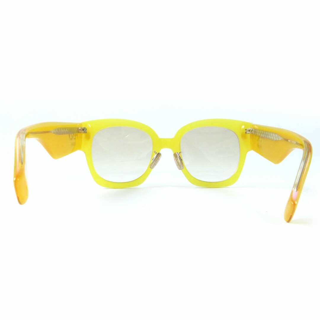 FENDI(フェンディ)の美品△FENDI フェンディ FF0458 Square Sunglasses ロゴ入り アイウェア サングラス イエロー系 52□23 150 ケース付き イタリア製 レディース レディースのファッション小物(サングラス/メガネ)の商品写真