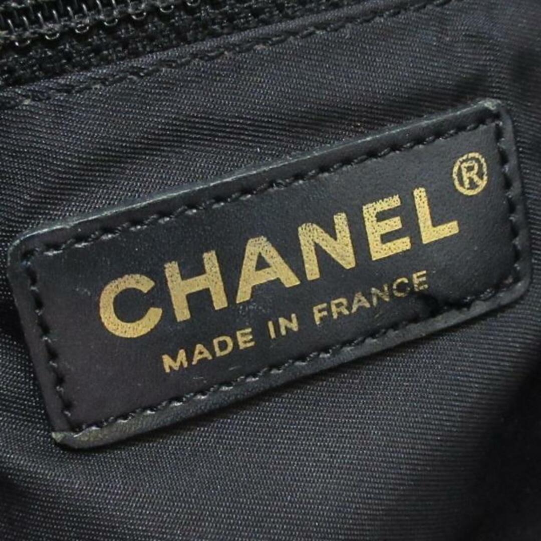 CHANEL(シャネル)のCHANEL(シャネル) トートバッグ ニュートラベルライントートMM 黒 ナイロン×レザー レディースのバッグ(トートバッグ)の商品写真