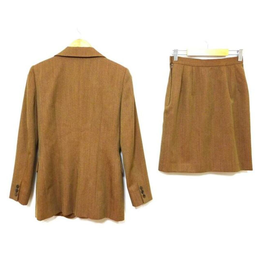 4℃(ヨンドシー)の4℃(ヨンドシー) スカートスーツ レディース - ブラウン レディースのフォーマル/ドレス(スーツ)の商品写真