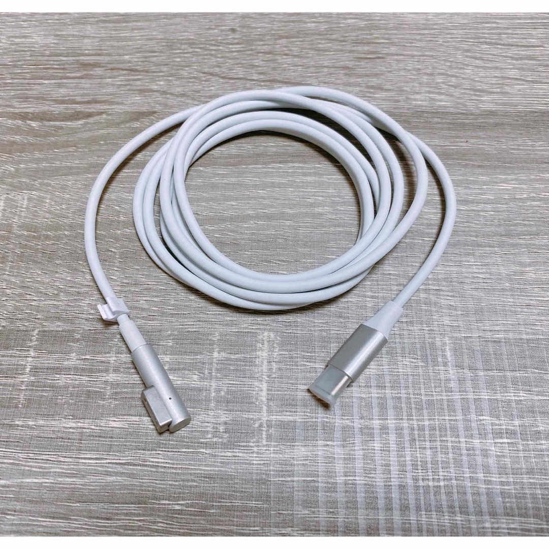 新品◎MagSafe L型MacbookAir/ProPD磁気ケーブル1.8m スマホ/家電/カメラのPC/タブレット(PC周辺機器)の商品写真