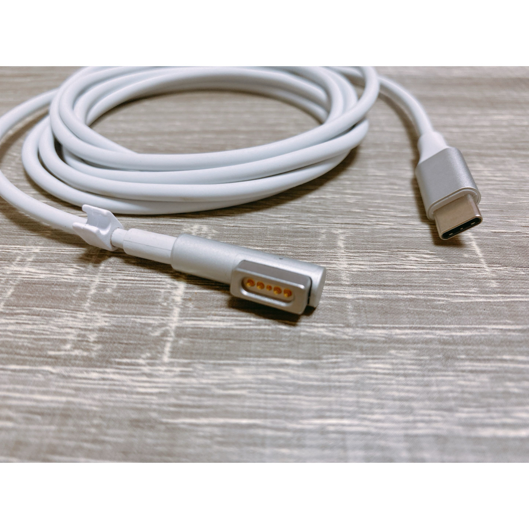 新品◎MagSafe L型MacbookAir/ProPD磁気ケーブル1.8m スマホ/家電/カメラのPC/タブレット(PC周辺機器)の商品写真