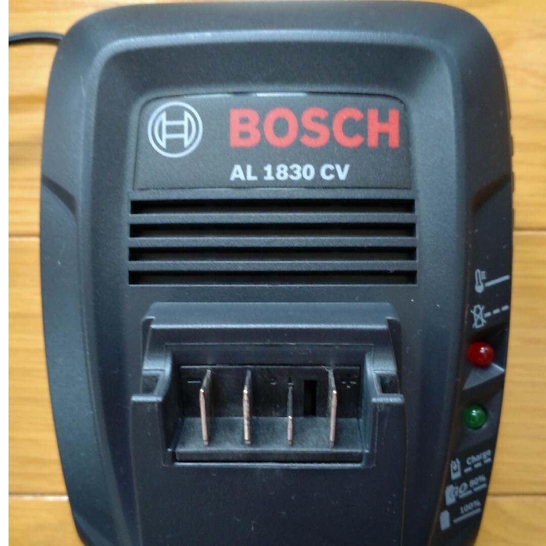 BOSCH(ボッシュ)のボッシュコードレスインパクト、ドライバードリルのセット 自動車/バイクのバイク(工具)の商品写真