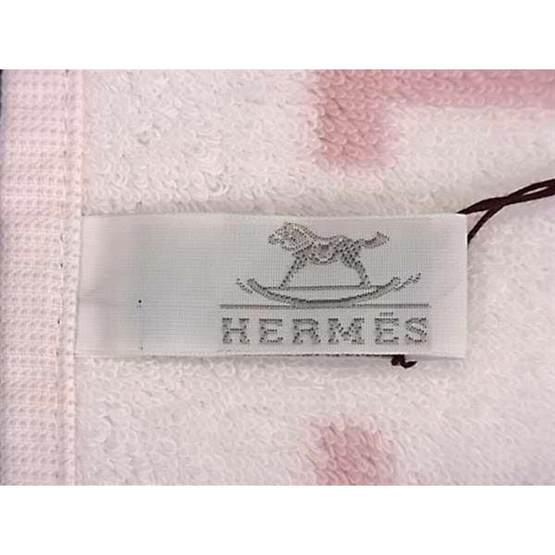 Hermes(エルメス)の■新品■未使用■ HERMES エルメス アヴァロン コットン100％ ハンドタオル ハンカチ レディース メンズ ピンク系×ホワイト系 FC0055 レディースのファッション小物(その他)の商品写真