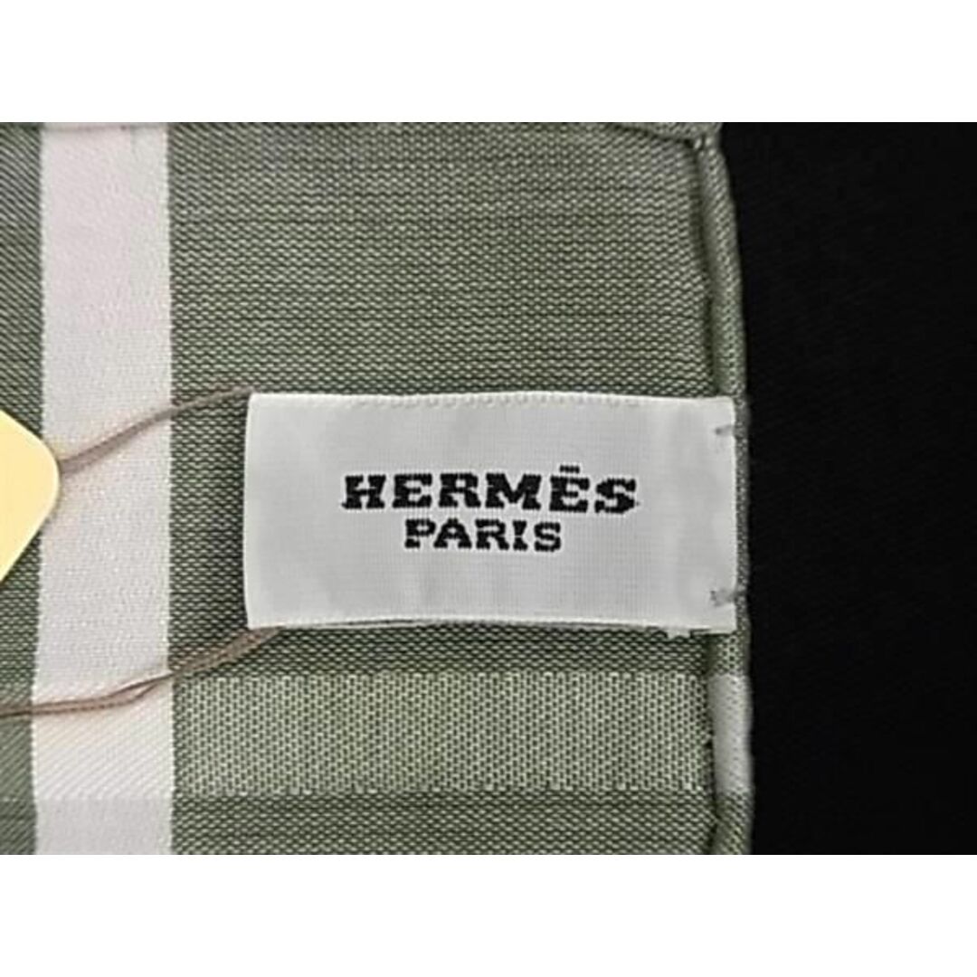 Hermes(エルメス)の■新品■未使用■ HERMES エルメス コットン100％ スカーフ ハンカチーフ レディース メンズ グリーン系×ホワイト系 AU9895  レディースのファッション小物(バンダナ/スカーフ)の商品写真