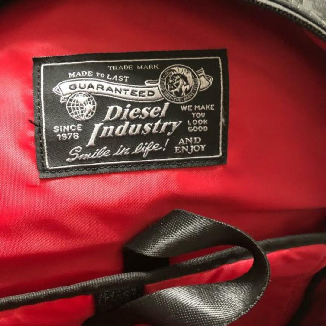 DIESEL(ディーゼル)のDIESEL(ディーゼル) リュックサック - 黒 ロゴ ポリエステル レディースのバッグ(リュック/バックパック)の商品写真