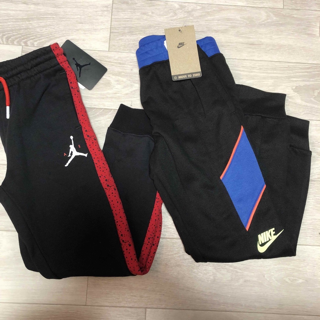 NIKE(ナイキ)の新品 NIKE とジョーダン パンツセット キッズ/ベビー/マタニティのキッズ服男の子用(90cm~)(パンツ/スパッツ)の商品写真