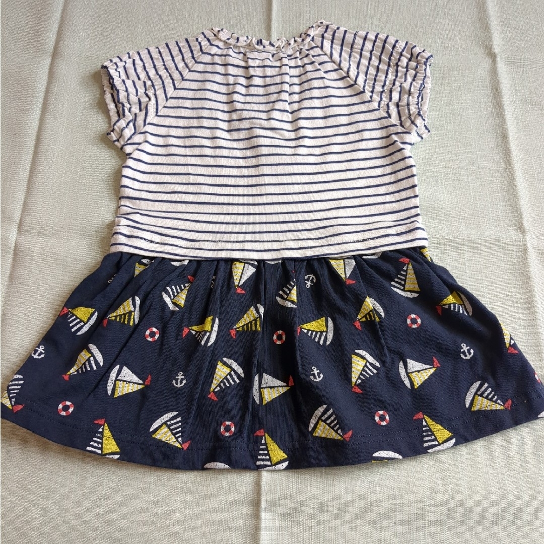 Combi mini(コンビミニ)のコンビミニ　Combimini　マリンワンピース　90 キッズ/ベビー/マタニティのキッズ服女の子用(90cm~)(ワンピース)の商品写真