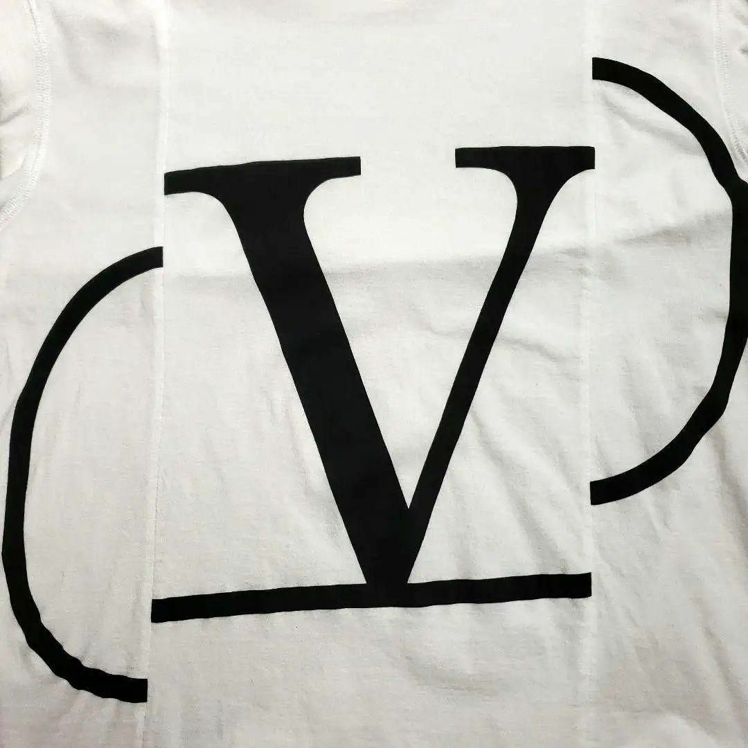 VALENTINO(ヴァレンティノ)の【人気デザイン】ヴァレンティノ ビックロゴ Tシャツ オーバーサイズ ロゴ メンズのトップス(Tシャツ/カットソー(半袖/袖なし))の商品写真