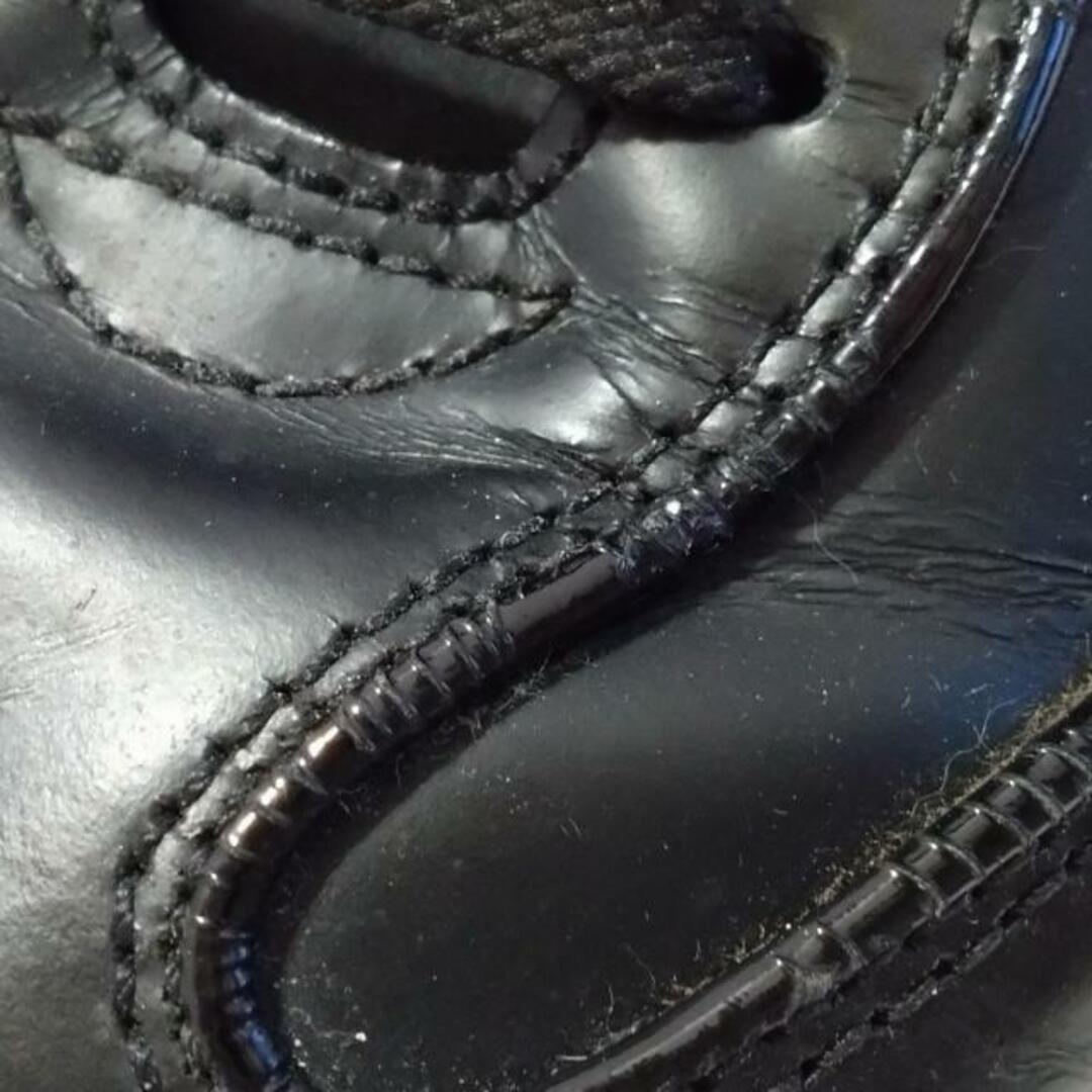 TOD'S(トッズ)のTOD'S(トッズ) スニーカー 6 1/2 メンズ - 黒 インソール取外し可 レザー×エナメル（レザー） メンズの靴/シューズ(スニーカー)の商品写真
