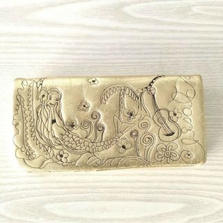 ツモリチサト(TSUMORI CHISATO)のツモリチサト 長財布 ゴールド 刺繍 人魚(財布)