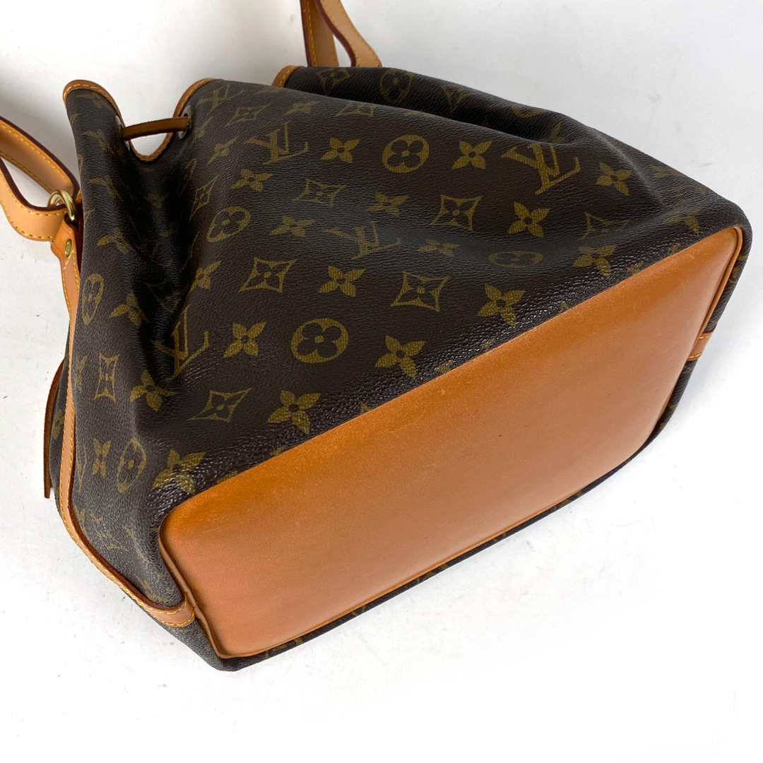 LOUIS VUITTON(ルイヴィトン)のルイ・ヴィトン プチ ノエ レディース 【中古】 レディースのバッグ(ショルダーバッグ)の商品写真