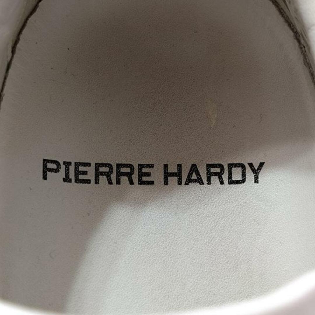 PIERRE HARDY(ピエールアルディ)のPIERRE HARDY(ピエールアルディ) スリッポン 39 レディース - 白 インソール取外し可 レザー レディースの靴/シューズ(その他)の商品写真