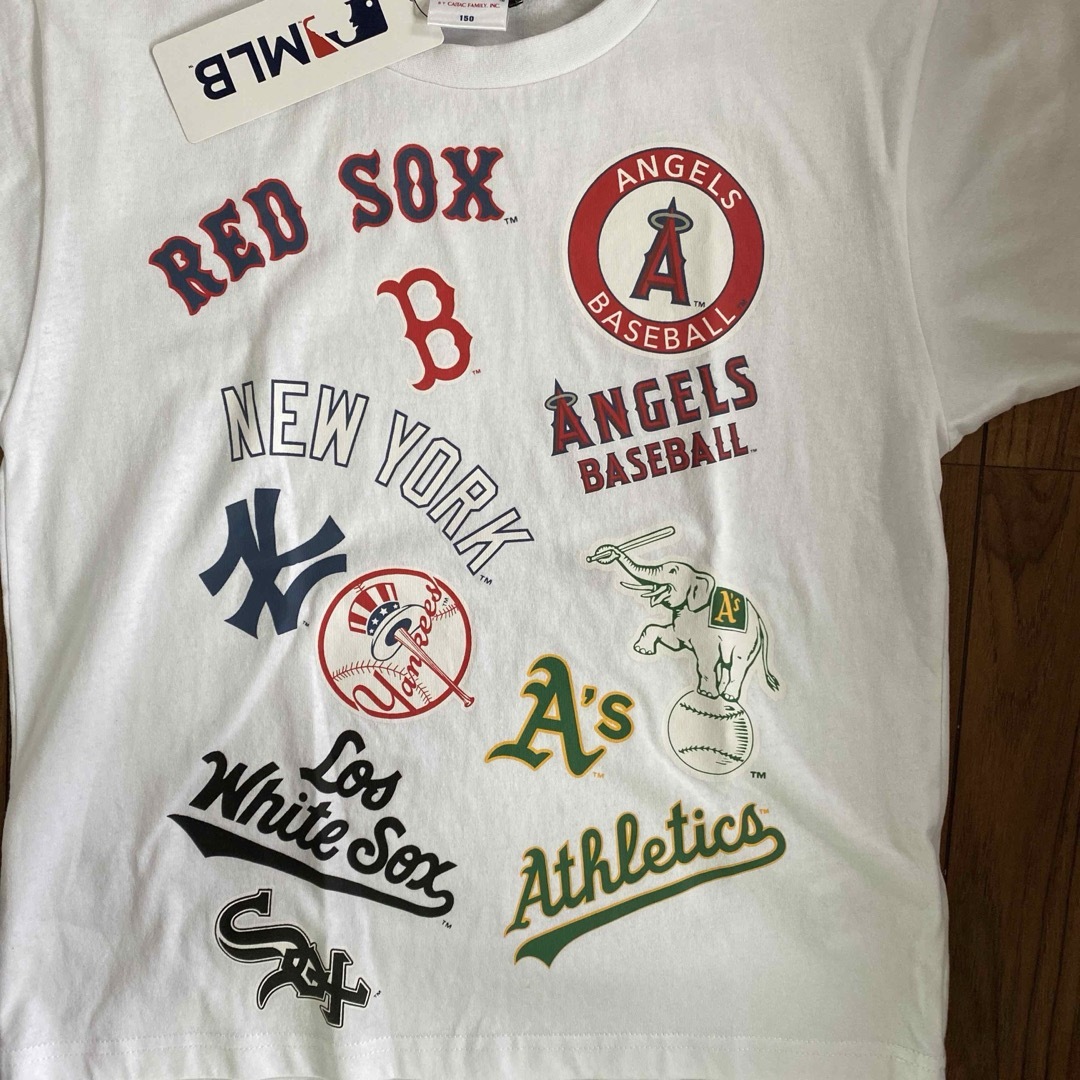 MLB(メジャーリーグベースボール)の新品　キッズMLB チームロゴ　半袖Tシャツ　NYヤンキース他　150センチ キッズ/ベビー/マタニティのキッズ服男の子用(90cm~)(Tシャツ/カットソー)の商品写真