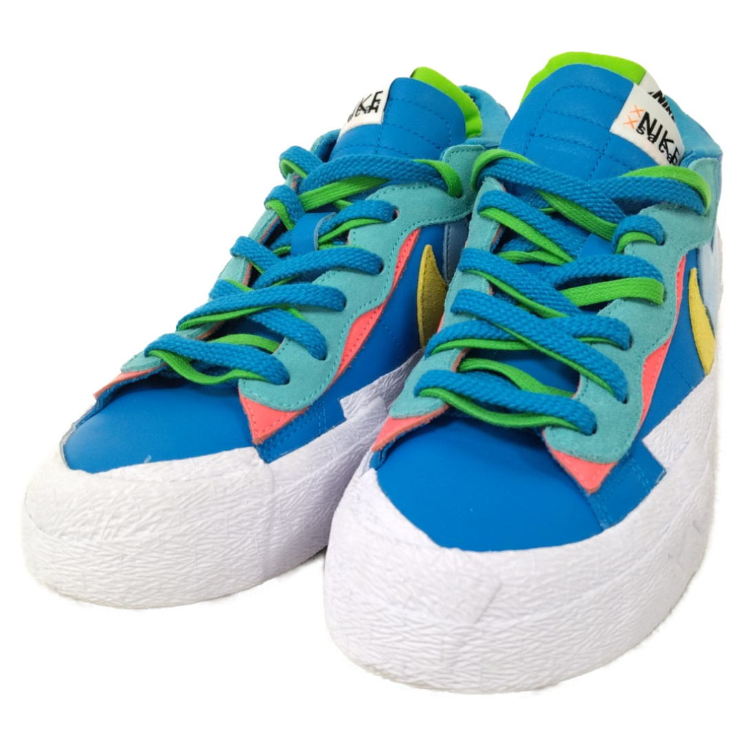 NIKE(ナイキ)のNIKE ナイキ ×KAWS×SACAI BLAZER LOW カウズ サカイ ブレザー ローカットスニーカー ブルー US9.5/27.5cm DM7901‐400 メンズの靴/シューズ(スニーカー)の商品写真