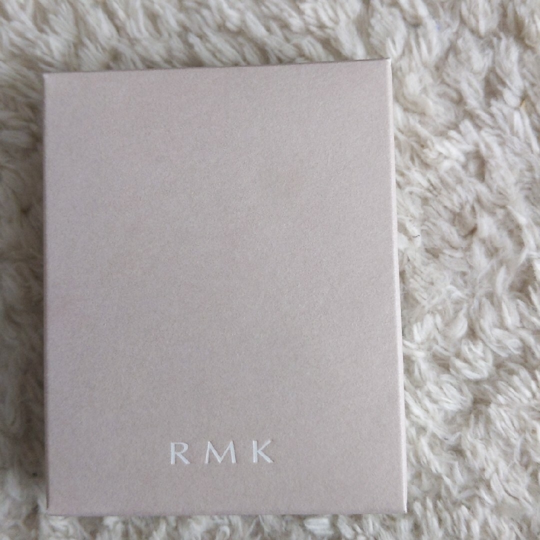 RMK(アールエムケー)のRMK オブスキュア テンプテイション アイシャドウパレット #02 クールロ… コスメ/美容のベースメイク/化粧品(アイシャドウ)の商品写真