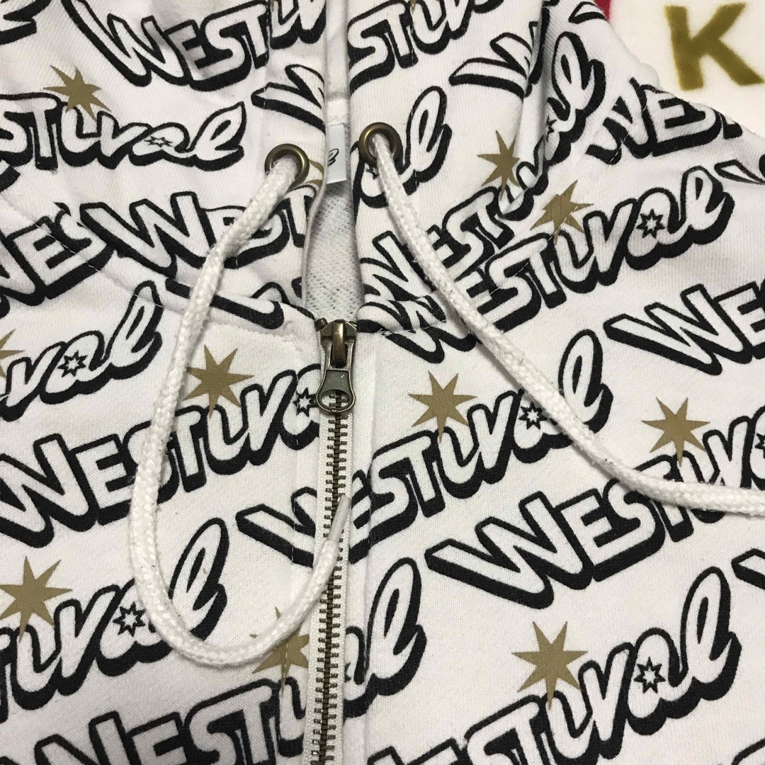 ジャニーズWEST(ジャニーズウエスト)のWEST. コンサートグッズ WESTival パーカー ジャニーズWEST エンタメ/ホビーのタレントグッズ(アイドルグッズ)の商品写真