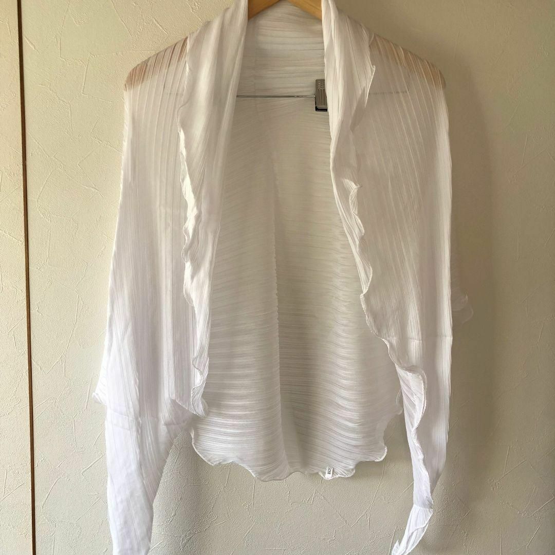 ボレロ　シアーカーディガン　透け感　羽織り　ホワイト　白　紫外線対策 レディースのトップス(カーディガン)の商品写真
