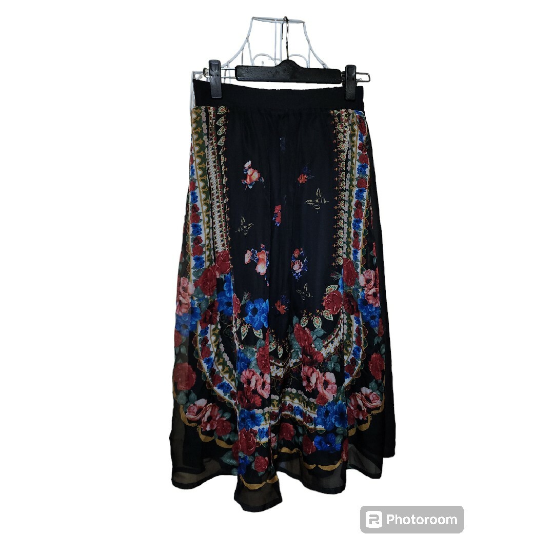 iS ScoLar(イズスカラー)のイズスカラー　花柄スカート レディースのスカート(ひざ丈スカート)の商品写真
