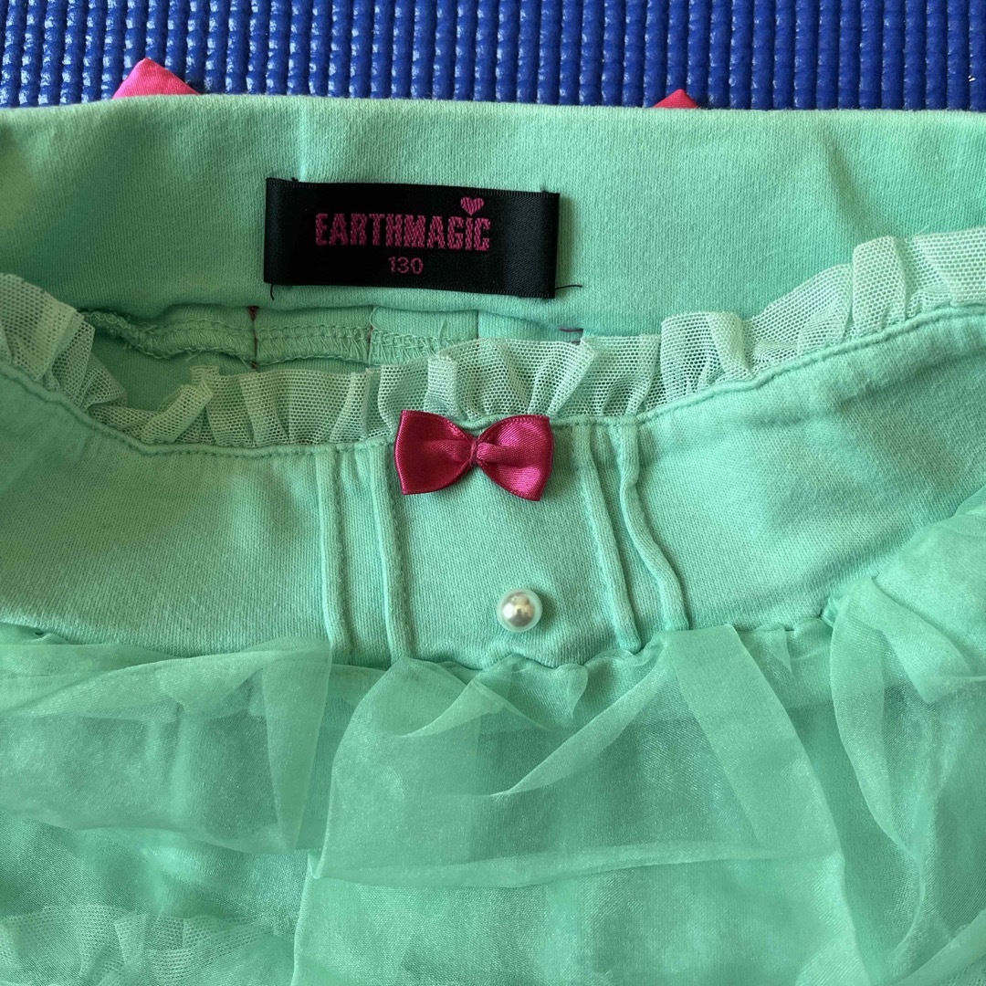 EARTHMAGIC(アースマジック)のアースマジック（黄緑）スカート 130センチ キッズ/ベビー/マタニティのキッズ服女の子用(90cm~)(スカート)の商品写真