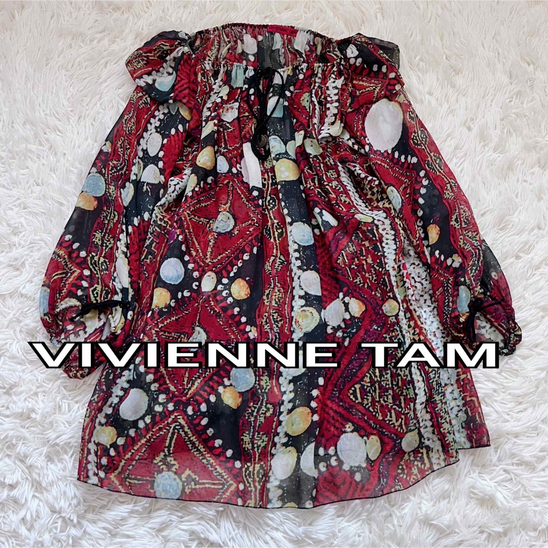 VIVIENNE TAM(ヴィヴィアンタム)の 極美品　ヴィヴィアンタム 小銭 コイン シルク  総柄ブラウス　7分袖　0  レディースのトップス(シャツ/ブラウス(長袖/七分))の商品写真