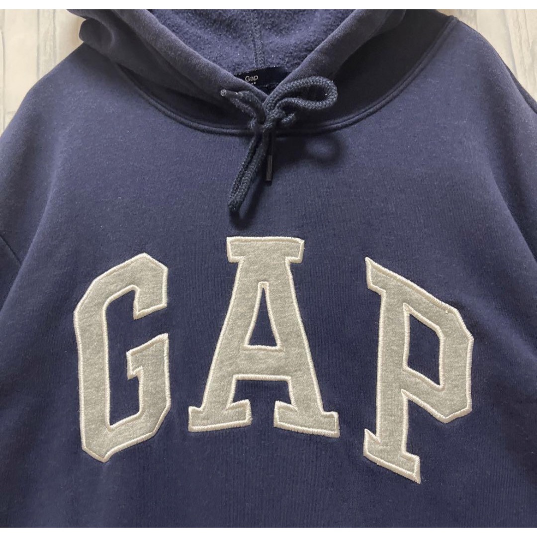 GAP(ギャップ)のGAP ギャップ パーカー スウェット 刺繍 S ワッペン ネイビー 裏起毛 メンズのトップス(パーカー)の商品写真