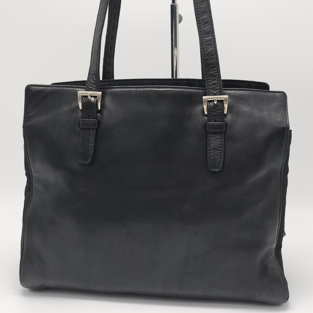 PRADA(プラダ)の極美品✨プラダ　トートバッグ　ブラック　黒 レディースのバッグ(トートバッグ)の商品写真