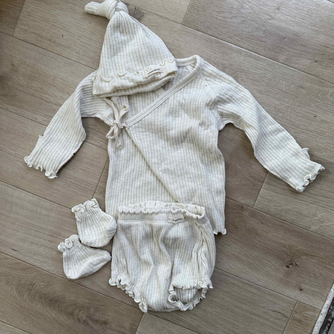 ayapon様 peekaboo  newborn wear 韓国子供服 キッズ/ベビー/マタニティのベビー服(~85cm)(ロンパース)の商品写真