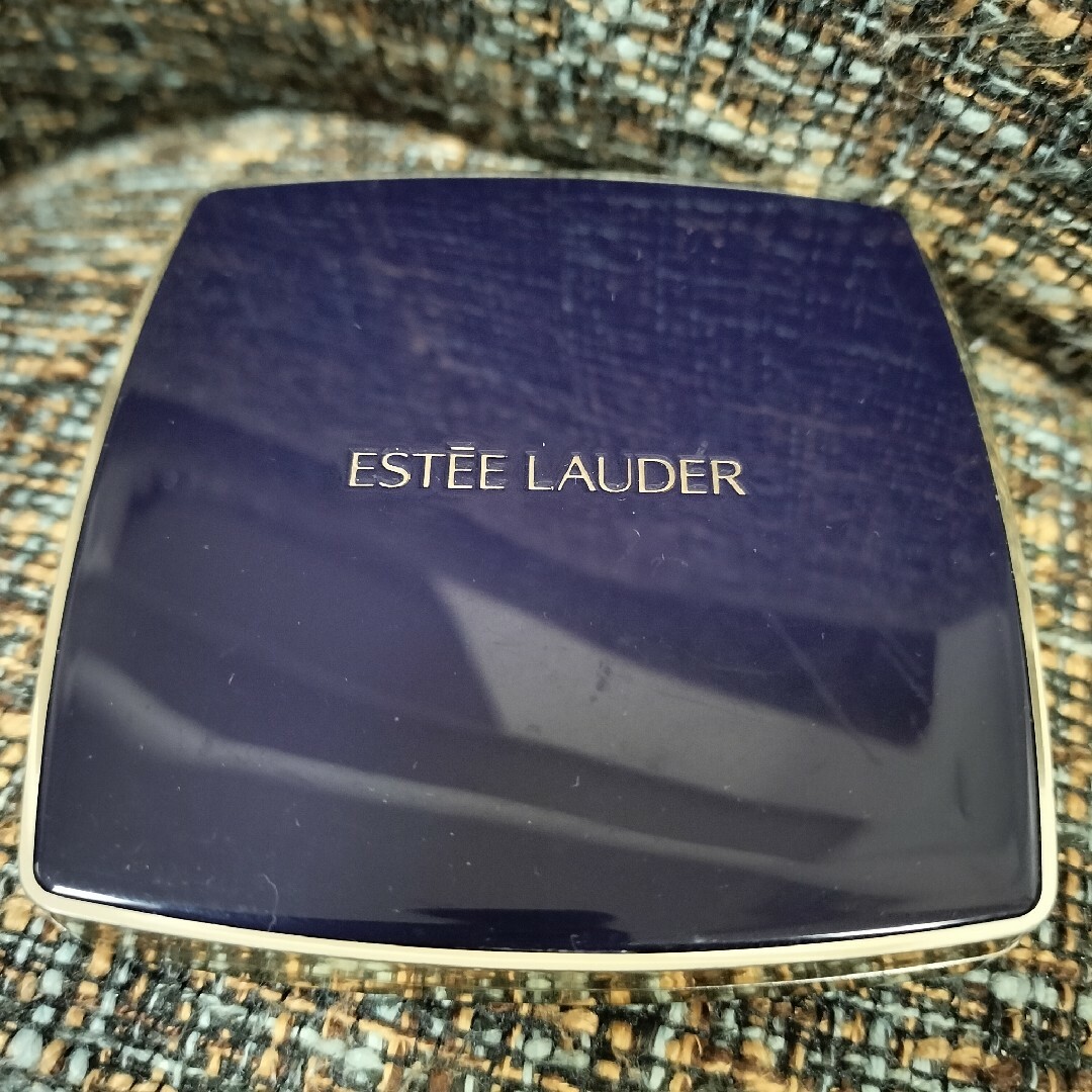 Estee Lauder(エスティローダー)のエスティローダー アイシャドウ コスメ/美容のベースメイク/化粧品(アイシャドウ)の商品写真