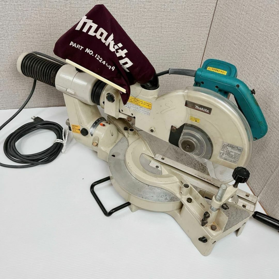 MAKITA マキタ 12型 スライドマルノコ LS1211 スポーツ/アウトドアの自転車(工具/メンテナンス)の商品写真