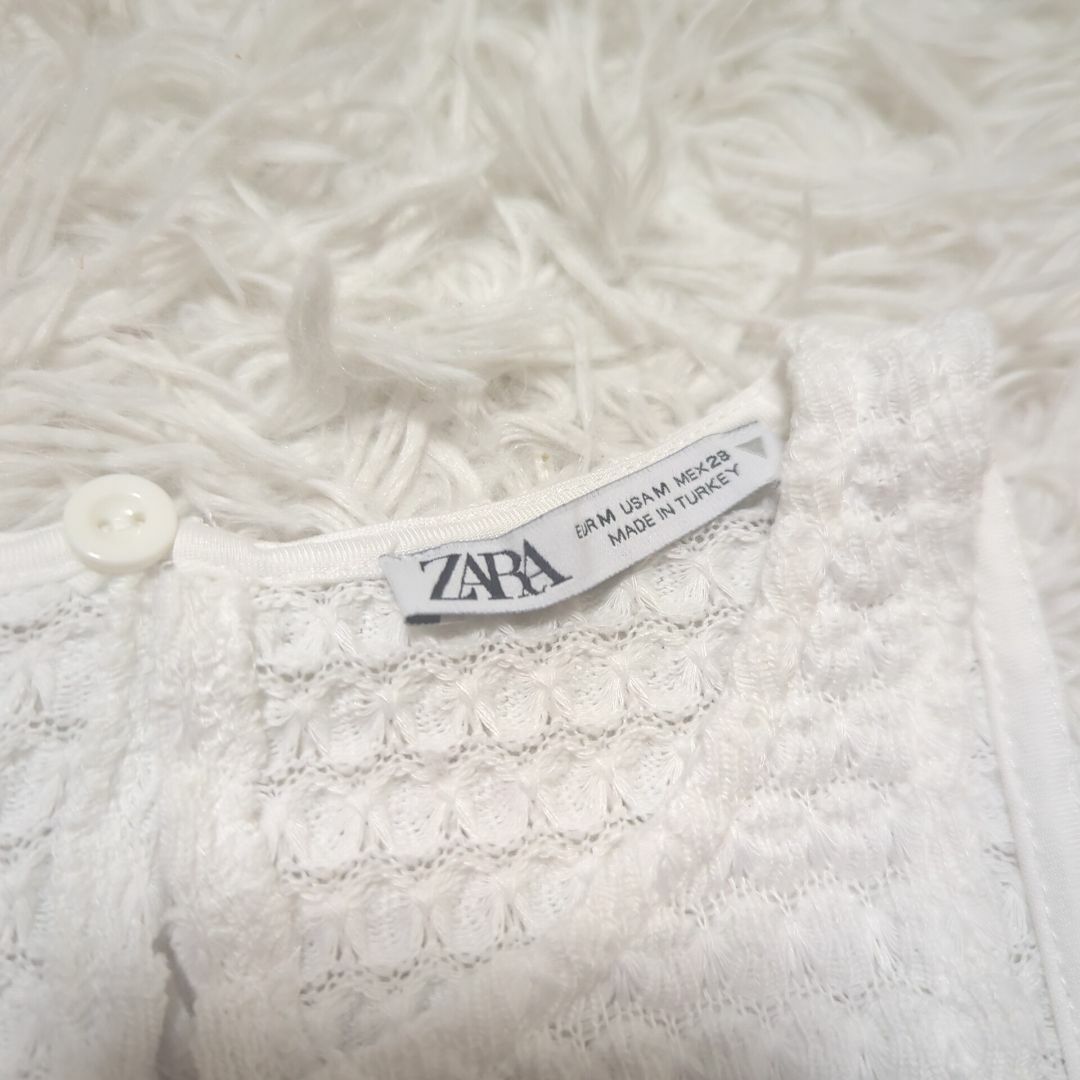 a day in the life(アデイインザライフ)の【新品アウトレット】ZARA ザラ タンクトップ 白　M ✓3304 レディースのトップス(タンクトップ)の商品写真