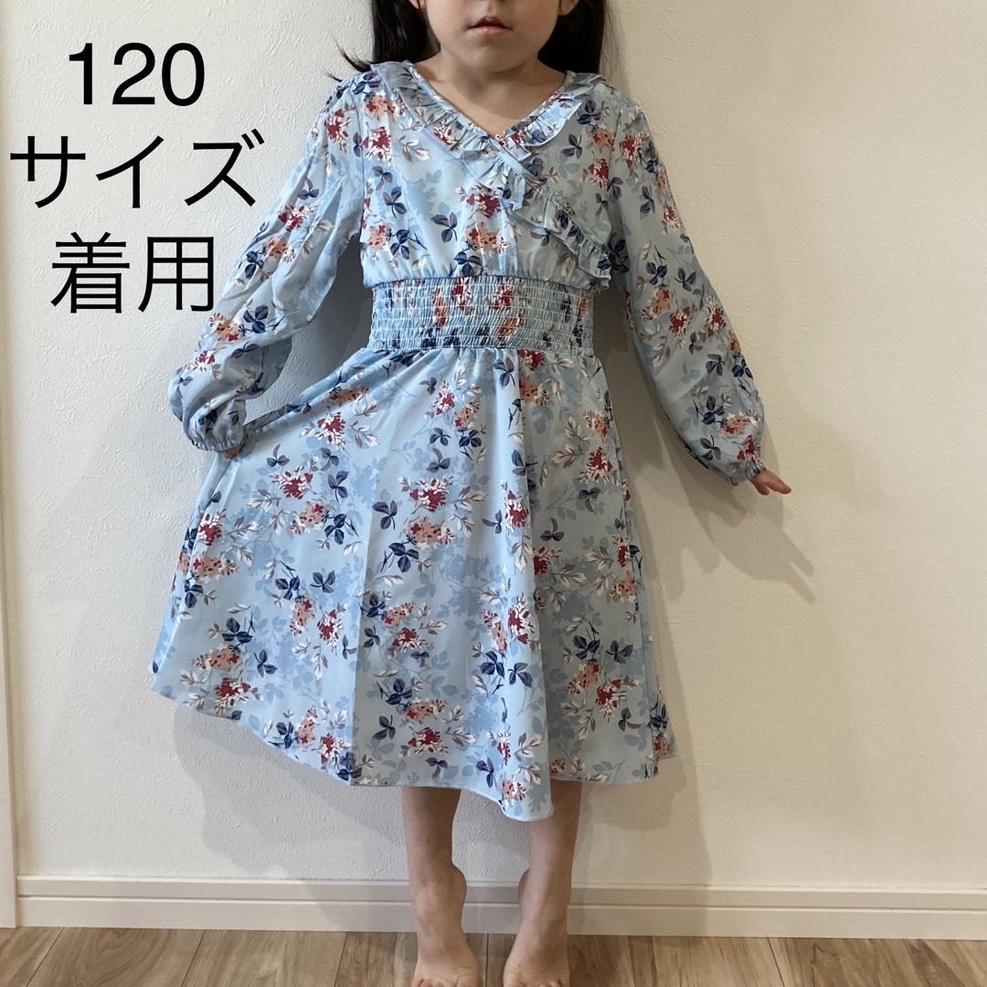 子供服　ワンピース　花柄ワンピース　フレアワンピース　Vネック　女の子　110 キッズ/ベビー/マタニティのキッズ服女の子用(90cm~)(ワンピース)の商品写真