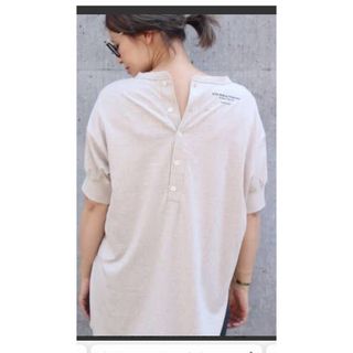 ドゥーズィエムクラス(DEUXIEME CLASSE)のアメリカーナバックボタンヘンリーネックプルオーバーTシャツ(Tシャツ/カットソー(半袖/袖なし))