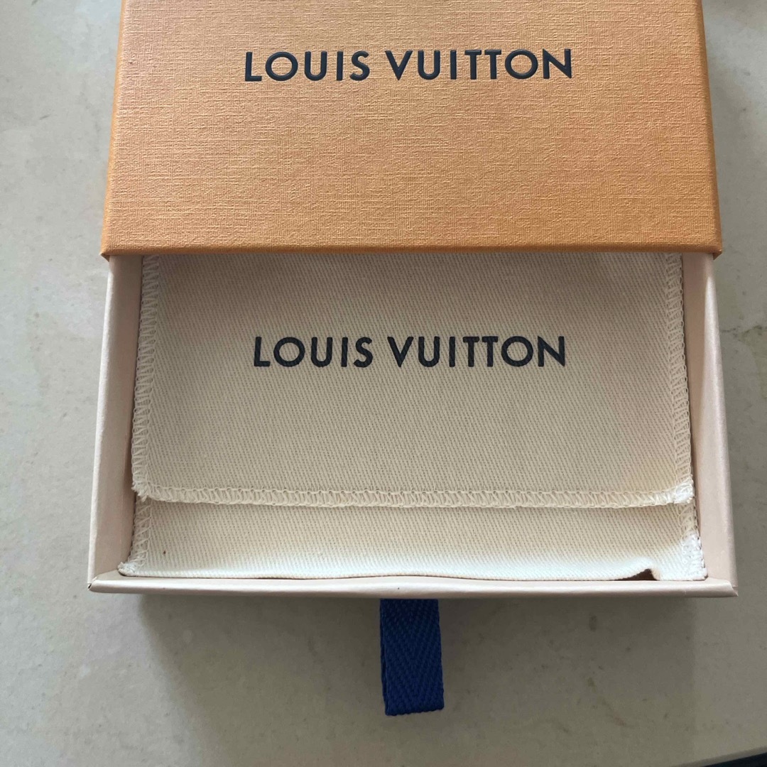 LOUIS VUITTON(ルイヴィトン)のLOUIS VUITTON 箱のみ レディースのバッグ(ショップ袋)の商品写真