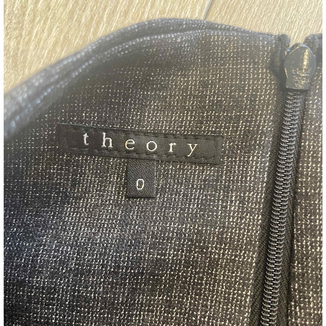 theory(セオリー)の【新品未使用】theory デニムスカート レディースのスカート(ミニスカート)の商品写真