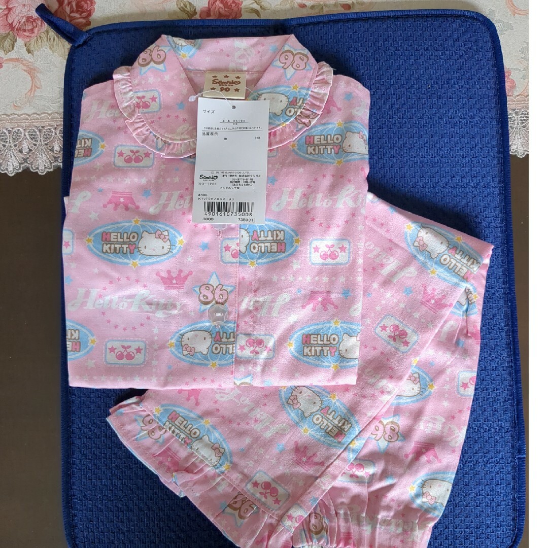 サンリオ(サンリオ)のサンリオ半袖パジャマ2組 キッズ/ベビー/マタニティのキッズ服女の子用(90cm~)(パジャマ)の商品写真