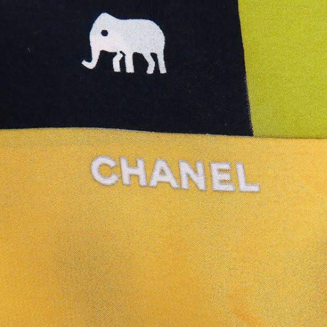 CHANEL(シャネル)のシャネル CHANEL 大判 スカーフ アニマル柄 ゾウ 総柄 シルク  レディースのファッション小物(バンダナ/スカーフ)の商品写真