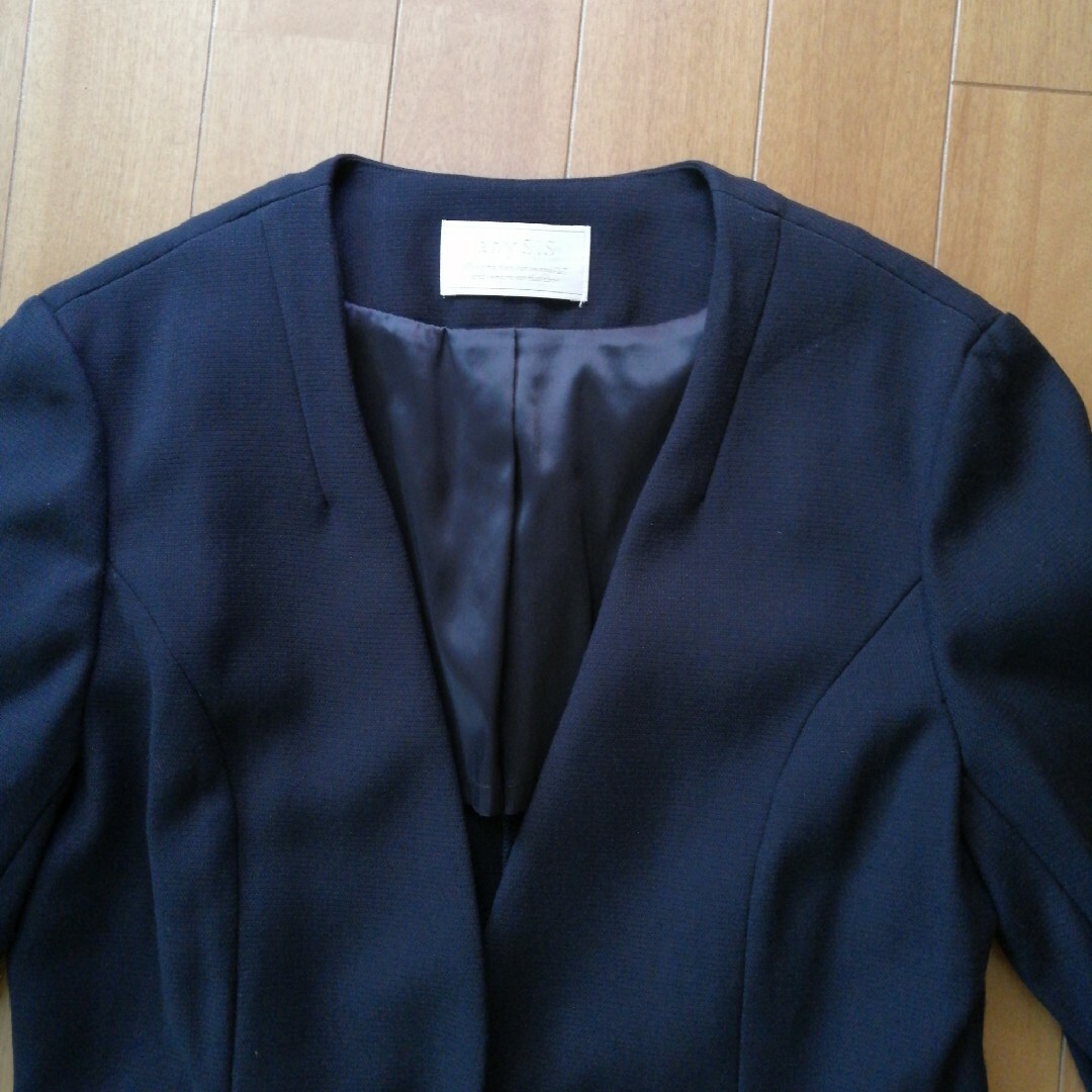anySiS(エニィスィス)のジャケット　anySIS　ネイビー レディースのジャケット/アウター(ノーカラージャケット)の商品写真