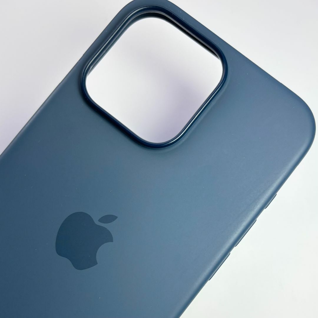 Apple(アップル)のアップル純正 iPhone 15 PRO MAX シリコンケース ストームブルー スマホ/家電/カメラのスマホアクセサリー(iPhoneケース)の商品写真