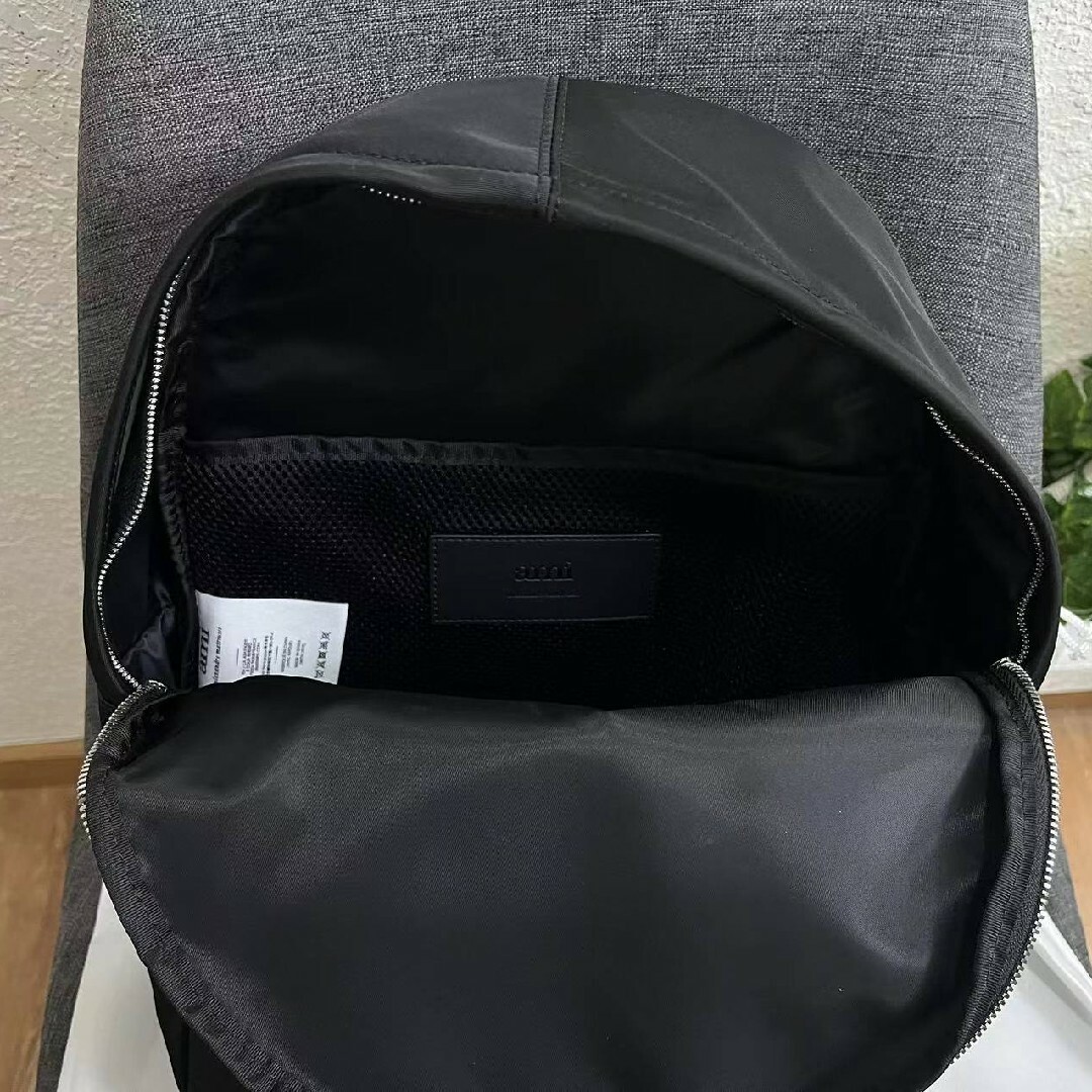 AMI PARIS  アミ パリス リュック バックパック ブラック メンズのバッグ(バッグパック/リュック)の商品写真