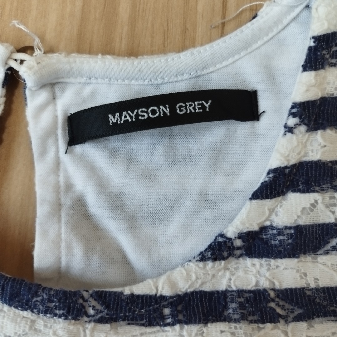 MAYSON GREY(メイソングレイ)の♡♡MAYSON GREY　花柄レース 半袖カットソー　2 レディースのトップス(カットソー(半袖/袖なし))の商品写真