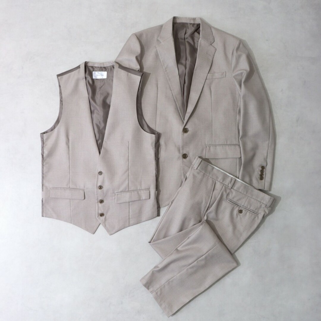 テーラードジャケットセットアップ 　ベージュ　LLサイズ メンズのスーツ(セットアップ)の商品写真