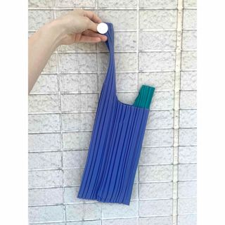 プリーツプリーズイッセイミヤケ(PLEATS PLEASE ISSEY MIYAKE)のPLEATS PLEASE ハンドバッグ(ハンドバッグ)