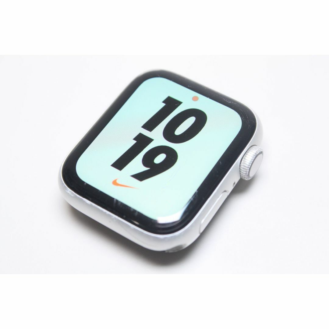 Apple Watch(アップルウォッチ)のApple Watch Nike Series 4/GPS/40mm ⑤ スマホ/家電/カメラのスマホ/家電/カメラ その他(その他)の商品写真