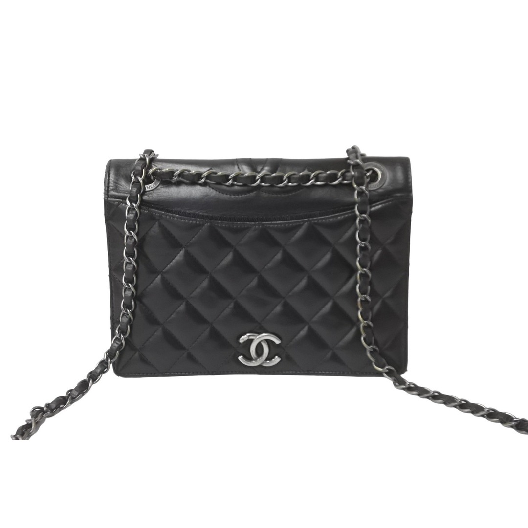 CHANEL(シャネル)のCHANEL シャネル フルフラップ マトラッセ チェーン ショルダーバック 21番台 ラムスキン シルバー金具 美品 中古 63737 レディースのバッグ(ハンドバッグ)の商品写真