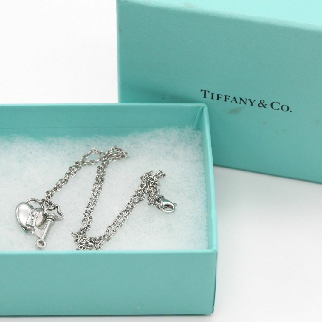 Tiffany & Co.(ティファニー)のティファニー ハートロック&キー 4PD ネックレス プラチナ A04854 レディースのアクセサリー(ネックレス)の商品写真