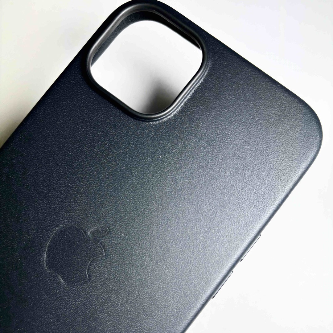 Apple(アップル)のアップル純正 iPhone 14 Plus レザーケース ミッドナイト スマホ/家電/カメラのスマホアクセサリー(iPhoneケース)の商品写真