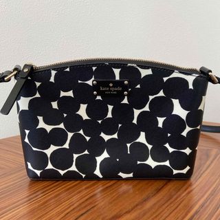 ケイトスペードニューヨーク(kate spade new york)のkate spade バック　ショルダー　斜めがけ　モノトーン(ショルダーバッグ)