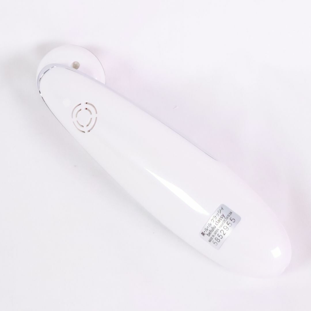 美ルル　クラッシィ　光エステ　LED美顔器　イノセントホワイト スマホ/家電/カメラの美容/健康(フェイスケア/美顔器)の商品写真