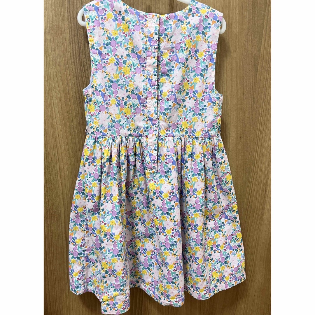 ワンピース 花柄 子供服 キッズ 女の子 夏　120cm キッズ/ベビー/マタニティのキッズ服女の子用(90cm~)(ワンピース)の商品写真