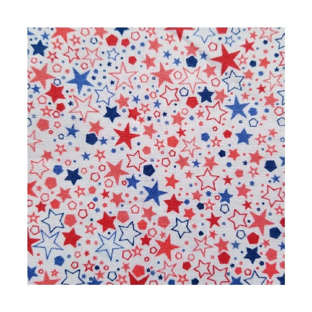 USAｺｯﾄﾝ☆星柄☆ｵﾌ白×赤×ﾌﾞﾙｰ☆ﾊｷﾞﾚ☆3枚ｾｯﾄ ハンドメイドの素材/材料(生地/糸)の商品写真